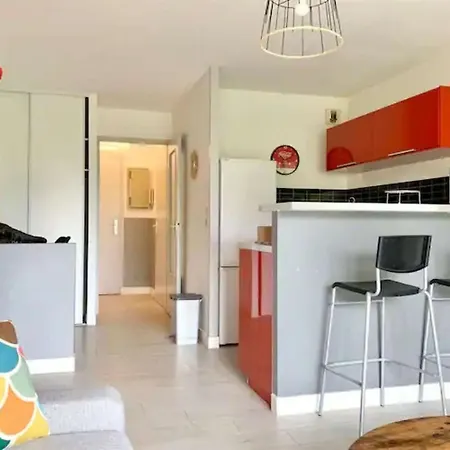 Apartment Felix • Avec Balcon • Parking • Wifi • Tram B A Proximite *