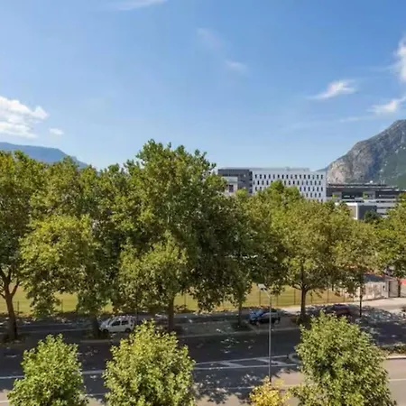 Apartment Felix • Avec Balcon • Parking • Wifi • Tram B A Proximite Grenoble